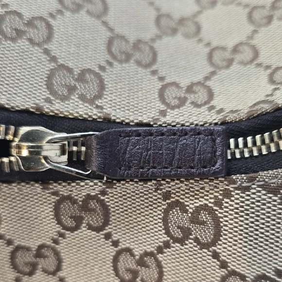 Gucci Beige and Dark Brown Shoulder Bag - Picture 9 of 17